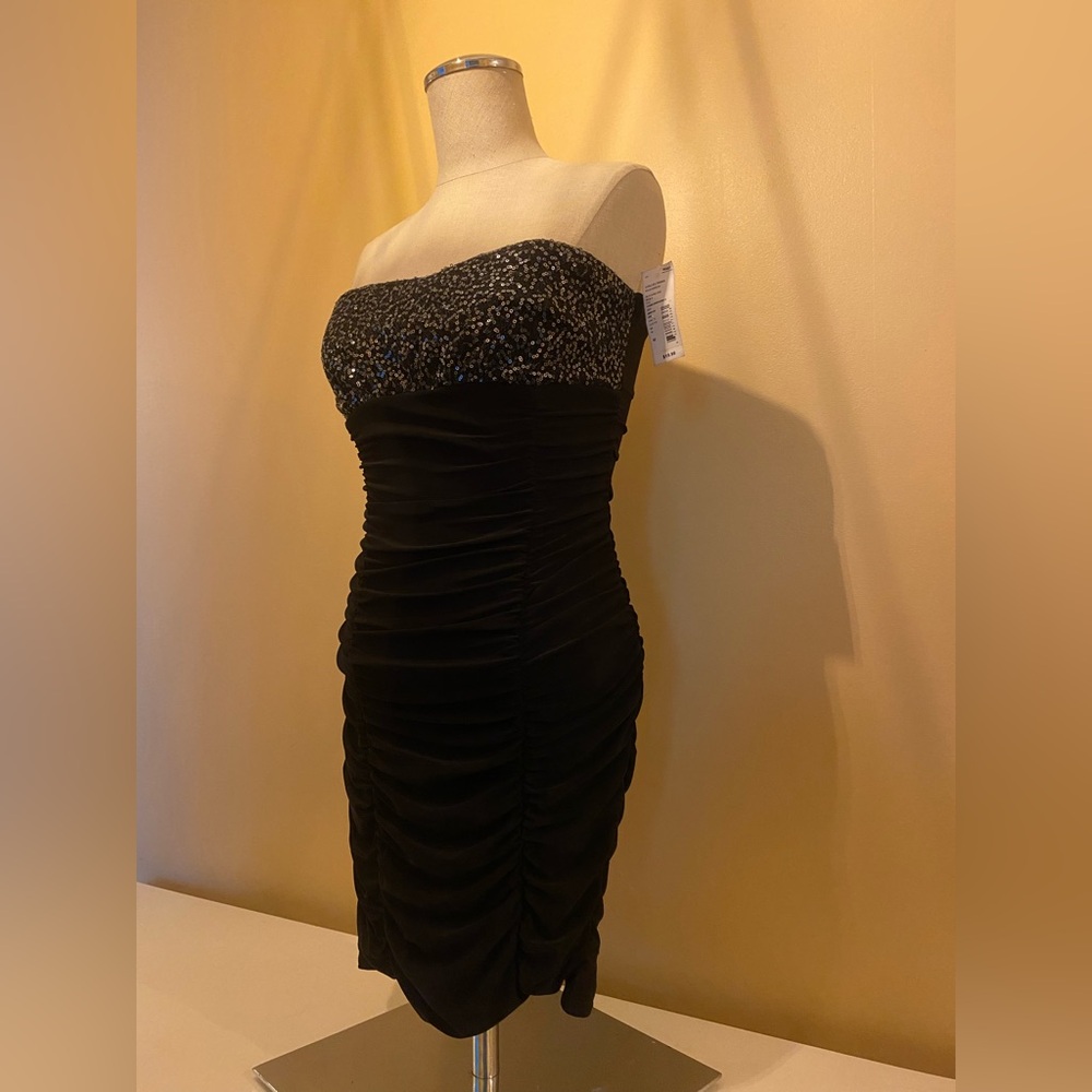 Formal midi dress Wishes Wishes Wishes Black Sequin Ruched Strapless Dress